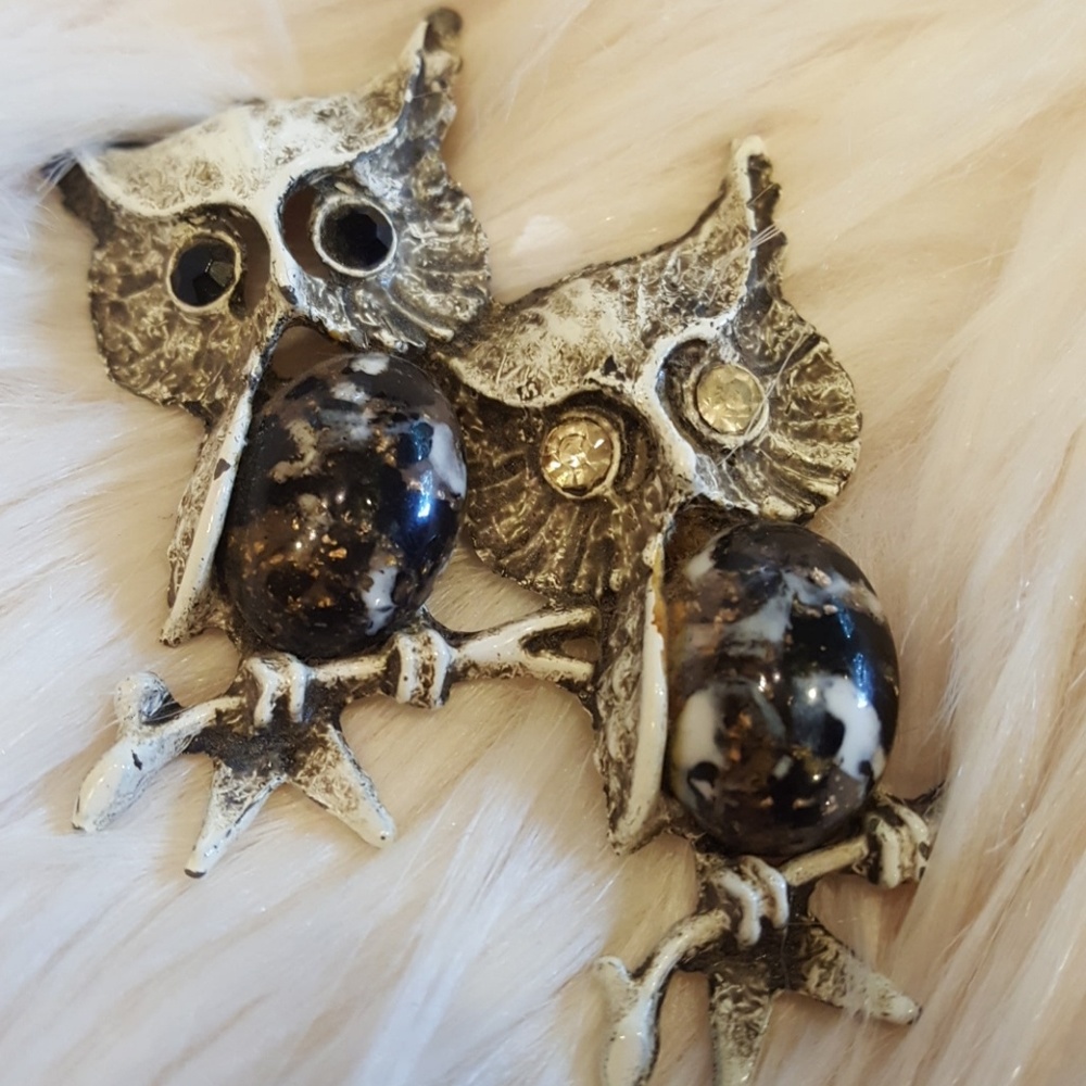 PAIR OF OWLS  CABOCHON MARKED HMS‎ PENDANT for Necklace